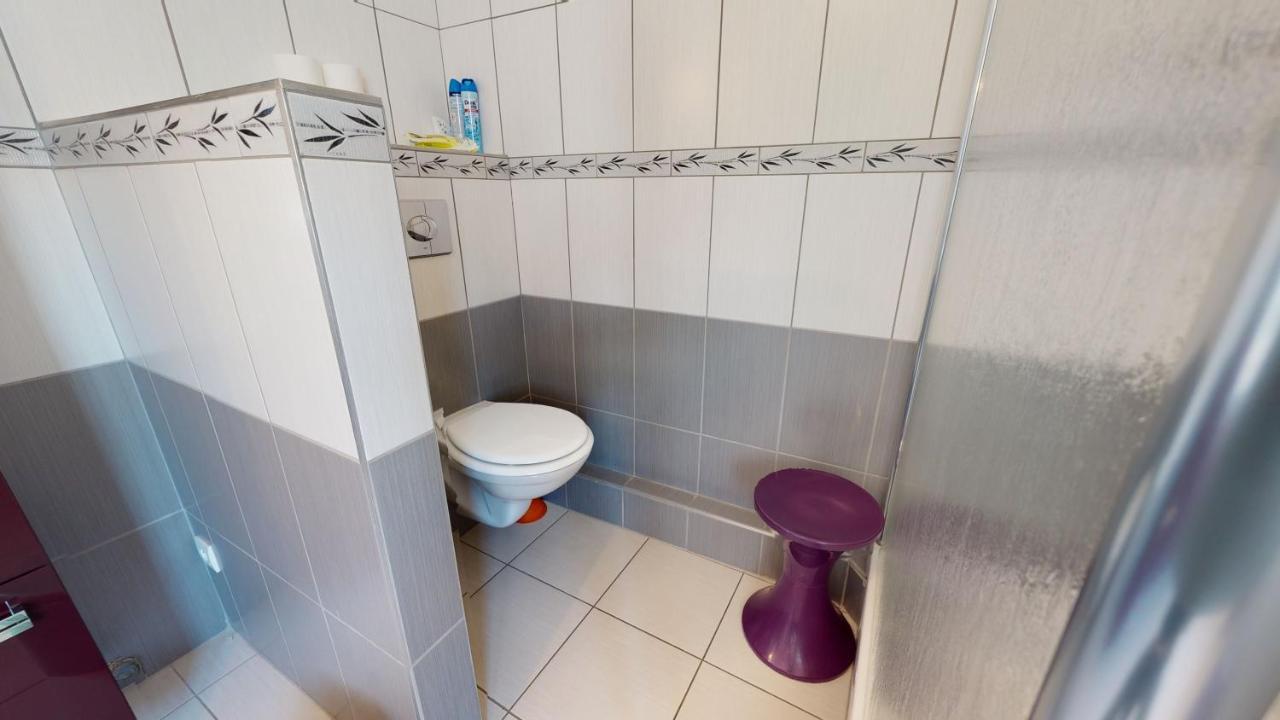 Aux Bijoux De Colmar - Le Saphir - 1 Parking Gratuit Apartment Bagian luar foto